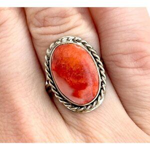 Spiney Oyster Stone Cabochon Silver Toned Adjustable Vintage Ring - sz 6.25